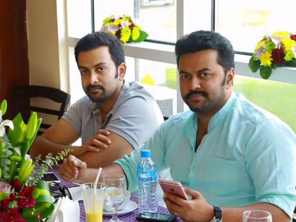 അവന്റെ വലിയ ആഗ്രഹത്തിനൊപ്പം തോൾ ചേർന്നതിൽ സന്തോഷം: ‘ലൂസിഫറിനെ’ കുറിച്ച് ഇന്ദ്രജിത്ത്