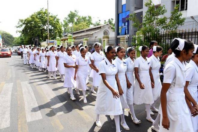 സ്വകാര്യാശുപത്രിയിലെ നഴ്സുമാരുടെ വേതനം സംബന്ധിച്ച് സുപ്രീംകോടതി നിര്‍ദേശിച്ച വ്യവസ്ഥകള്‍ നടപ്പിലാക്കാതെ കേരളം