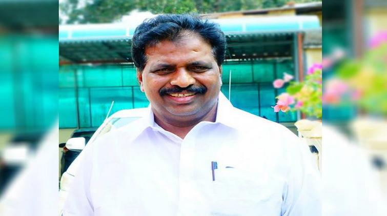 കോൺഗ്രസ് നേതാവ് കൊടിക്കുന്നിൽ സുരേഷിനെതിരെ പോസ്റ്റർ പ്രതിഷേധം