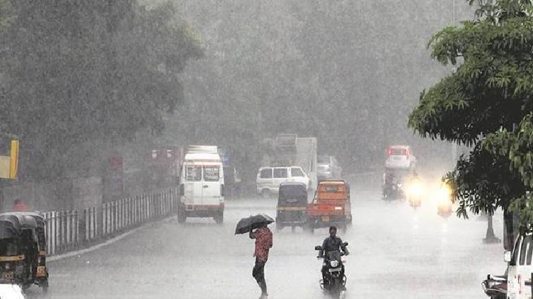 സംസ്ഥാനത്ത് മഴ തുടരും; ഇടുക്കിയില്‍ ഇന്ന് റെഡ് അലേര്‍ട്ട്