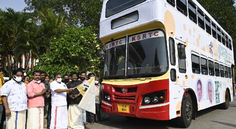 ഐഎഫ്എഫ്‌കെ: ഡബിൾ ഡക്കർ ഓടിത്തുടങ്ങി