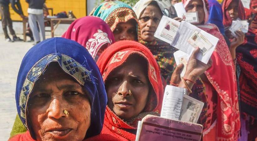 ഉത്തർപ്രദേശിൽ ആറാം ഘട്ട വോട്ടെടുപ്പ് പുരോഗമിക്കുന്നു; 11 മണിവരെ രേഖപ്പെടുത്തിയത് 21.79 ശതമാനം പോളിംഗ്