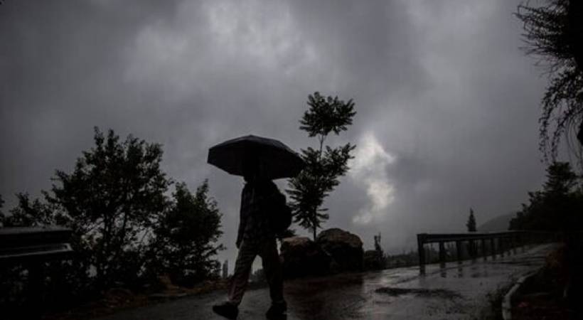 തീവ്ര മഴയ്ക്ക് സാധ്യത; എറണാകുളത്ത് ഇന്ന് റെഡ് അലേർട്ട്; നാളെ ഇടുക്കിയിലും കണ്ണൂരിലും