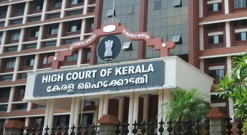 ജയിലിനുള്ളില്‍ രാഷ്ട്രീയപ്രവര്‍ത്തനം വേണ്ട; സെല്ലുകളില്‍ രാഷ്ട്രീയ തടവുകാരെ ചേരിതിരിഞ്ഞ് പാര്‍പ്പിക്കുന്നതിനെതിരെ ഹൈക്കോടതി