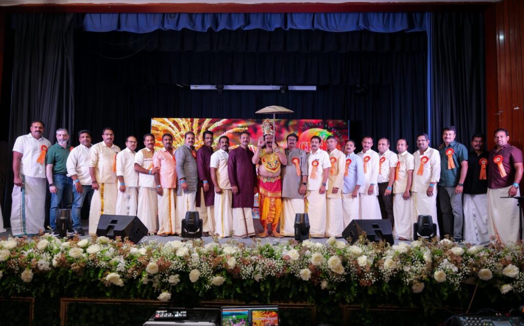 കവൻട്രി കേരളാ കമ്മ്യൂണിറ്റിയുടെ ഓണാഘോഷത്തിനെത്തിയത് മേയറും, കൗൺസിലർമാരും, ഒപ്പം കവൻട്രി ചർച്ച് ഓഫ് ഇംഗ്ലണ്ട് ബിഷപ്പും. ഇത്രയും വിശിഷ്ടാതിഥികളെത്തുന്നത് ഇതാദ്യം; ഓണാഘോഷം പ്രൗഢംഗംഭീരമാക്കി കവൻട്രി കേരളാ കമ്യൂണിറ്റി.