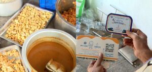 കടവന്ത്രയില്‍ പഴകിയ ഭക്ഷണം പിടികൂടി;പിടികൂടിയത് വന്ദേഭാരത് അടക്കമുള്ള ട്രെയിനുകളില്‍ വിതരണം ചെയ്യാനി...