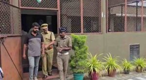 അട്ടപ്പാടിയിൽ ആദിവാസി യുവാവിനെ കെട്ടിയിട്ട് മർദിച്ച സംഭവം; 2 പേർ അറസ്റ്റിൽ