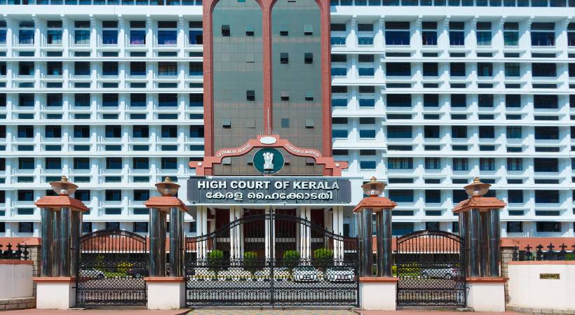 AI ക്യാമറ അഴിമതി ആരോപണം; പ്രതിപക്ഷത്തിന് തിരിച്ചടി; പൊതുതാൽപര്യ ഹർജി ഹൈക്കോടതി തള്ളി