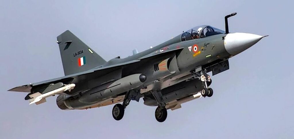 വ്യോമസേനയുടെ തേജസ് യുദ്ധവിമാനപകടം: ഗുരുതര തകരാറുമൂലമെന്ന് റിപ്പോർട്ട്