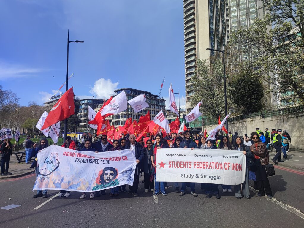 ലണ്ടനിലെ വംശീയവിരുദ്ധ റാലിയിൽ ഇന്ത്യൻ വർക്കേഴ്‌സ് അസോസിയേഷന്‍റെ (GB) സജീവ സാന്നിധ്യം