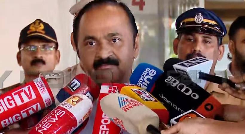 എല്ലാ പ്രശ്നങ്ങളും പരിഹരിച്ചു, എല്ലാ സ്ഥാനാർഥികളെയും ഇന്ന് പ്രഖ്യാപിക്കും; CPIM തകര്‍ച്ചയിലേക്ക് കൂപ്പുകുത്താന്‍ പോകുന്നു’; വിഡി സതീശൻ