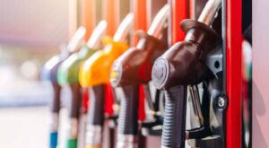 രാജ്യത്ത് ഇന്ധന പ്രതിസന്ധിയില്ല, ആവശ്യത്തിന് സ്റ്റോക്കുണ്ട്’; കേന്ദ്രസര്‍ക്കാര്‍