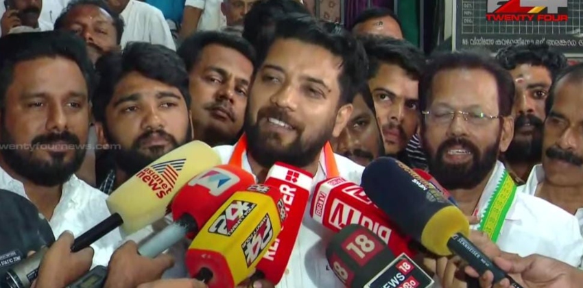ഒരു കോൺഗ്രസുകാരനായ മുഖ്യമന്ത്രി ആണ് കേരളത്തിൽ ഉണ്ടാവുക, വീട്ടിൽ പോയി ചോദിക്കാൻ പറഞ്ഞവരെ ജനം ഇത്തവണ വീട്ടിലിരുത്തും’; ഷാഫി പറമ്പിൽ