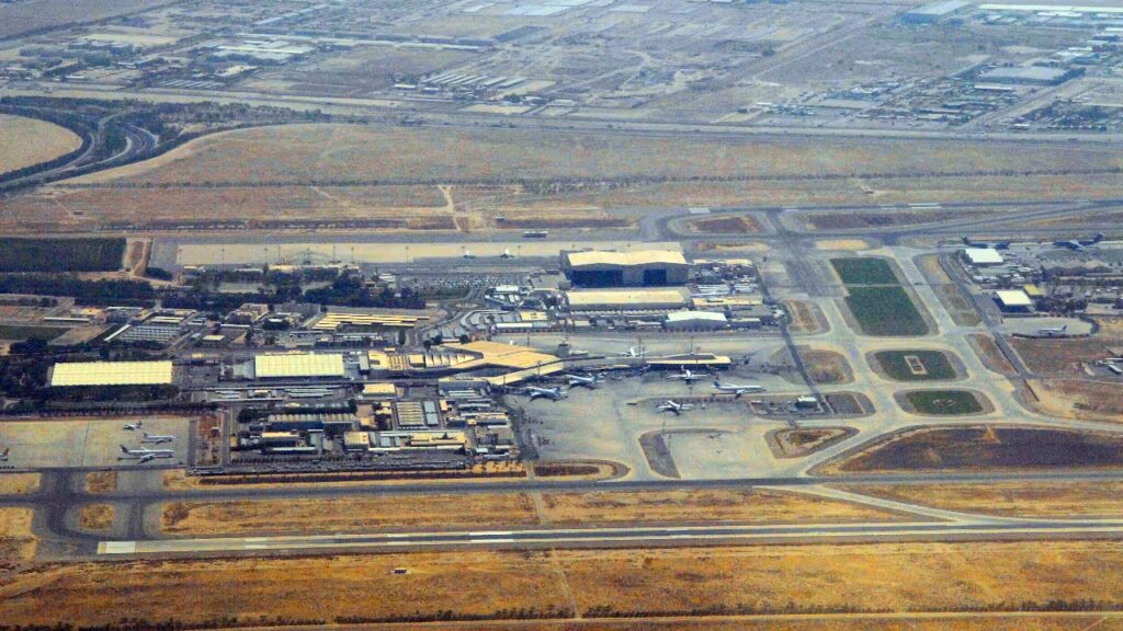 കുവൈത്ത് വിമാനത്താവളത്തിന് നേരെ വീണ്ടും ഡ്രോൺ ആക്രമണം, ഇന്ധന ടാങ്കിന് തീപിടിച്ചു