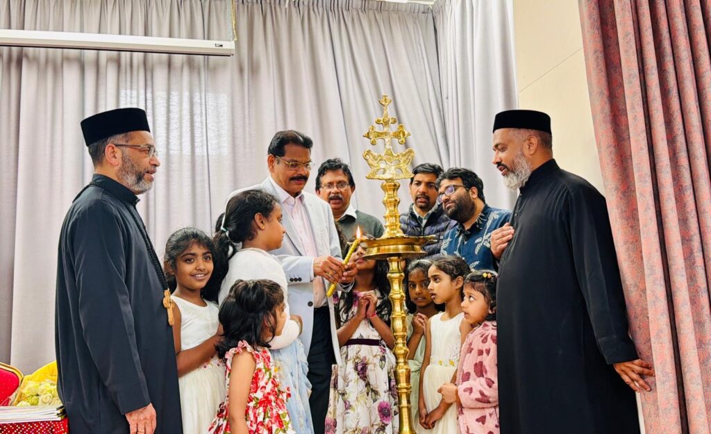 ബർമിംഗ്ഹാമിൽ മലയാളത്തിന്റെ പുതുവെളിച്ചം; സെൻറ് സ്റ്റീഫൻസ് മലയാളം സ്കൂളിന്റെ ഉദ്ഘാടനവും പ്രവേശനോത്സവവും ശ്രദ്ധേയമായി.