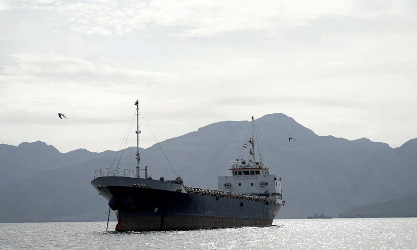 ഹോർമുസിൽ ഉപരോധം ശക്തമാക്കി യുഎസ് സൈന്യം; മൂന്ന് ദിവസത്തിനിടെ 10 ഇറാനിയൻ കപ്പലുകൾ തിരിച്ചയച്ചു