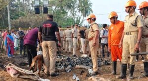 മുണ്ടത്തിക്കോട് അപകടം; കൂടുതല്‍ ശരീരഭാഗങ്ങള്‍ കണ്ടെത്തി; ഇന്ന് കണ്ടെത്തിയത് തലയും കയ്യും ഉള്‍പ്പെടെയ...