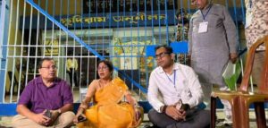 എക്‌സിറ്റ് പോളിന് പിന്നാലെ ബംഗാളിൽ നാടകീയ രംഗങ്ങൾ; കൊൽക്കത്തയിൽ സ്‌ട്രോങ് റൂം തുറന്നെന്ന് TMC; പ്രതി...