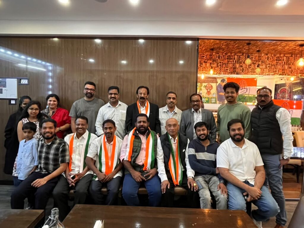 ഐഒസി (യുകെ കേരള ചാപ്റ്റർ) ഈസ്റ്റ് ലണ്ടൻ യൂണിറ്റ് സംഘടിപ്പിച്ച സലിം കുമാർ അനുസ്മരണവും കെപിസിസി ജനറൽ സെക്രെട്ടറി സൈമൺ അലക്സ് പങ്കെടുത്ത മുഖാമുഖം പരിപാടിയും ശ്രദ്ധേയമായി.