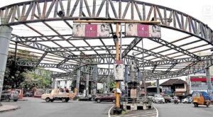 കോട്ടയത്തെ സ്കൈ വാക്കിംഗ് പ്രവർത്തനങ്ങൾ പുനരാരംഭിക്കും; ടൂറിസത്തെ വ്യവസായമായി പ്രഖ്യാപിക്കും’; മുഖ്യ...