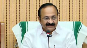 ആർക്കും എന്നെ വന്ന് കാണാം, ആയിരക്കണക്കിന് ആളുകളെ കാണുന്നുണ്ട്, KSU നേതാക്കൾക്ക് അനുമതി നിഷേധിച്ചിട്ട...