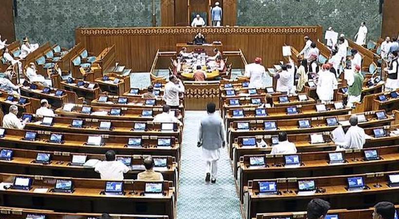 സംസ്ഥാനത്തിന്റെ പേര് മാറ്റം: കേരളം ബിൽ ചർച്ച കൂടാതെ ലോക്സഭ പാസാക്കി