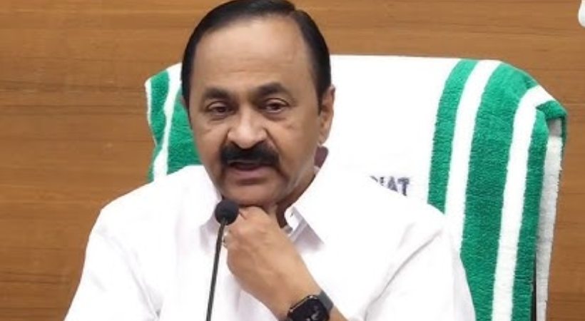കൊച്ചി മെട്രോ പേര് മാറ്റുന്നത് പരിഗണനയിലില്ല, സര്‍ക്കാരിനോട്‌ ആലോചിക്കാതെ പത്രവാർത്ത നൽകി; മുഖ്യമന്ത്രി