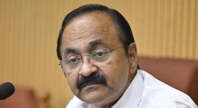 സ്വകാര്യ മേഖല വരണം, ലേബർ കോഡ് നടപ്പിലാക്കും; തൊഴിലാളികളെ വേദനിപ്പിച്ചുകൊണ്ട് ഒരു സംരംഭവും വേണ്ടെന്ന് മുഖ്യമന്ത്രി