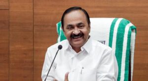 ജിഎസ്ടി വകുപ്പിന് 64 പുതിയ വാഹനങ്ങൾ, മുഖ്യമന്ത്രി ഫ്ലാഗ് ഓഫ് ചെയ്തു; സർക്കാരിന്റെ നൂറുദിന കർമ പദ്ധ...