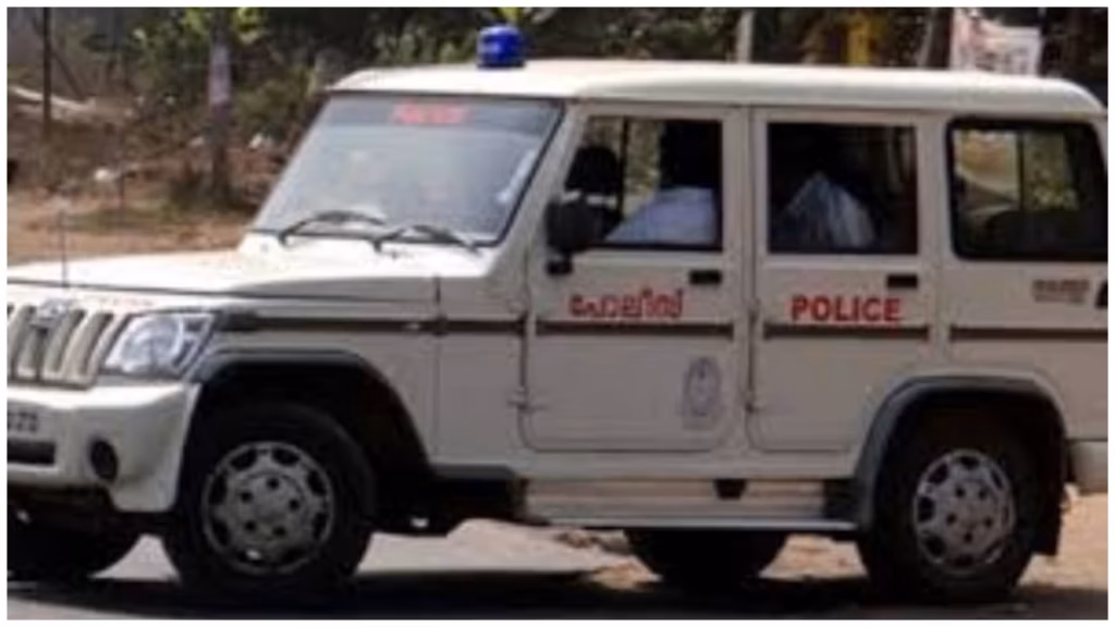റോഡിൽ തടഞ്ഞു നിർത്തി യുവാവിന് നേരെ സംഘം ചേർന്ന് മർദനം; സംഭവം ആലുവയിൽ