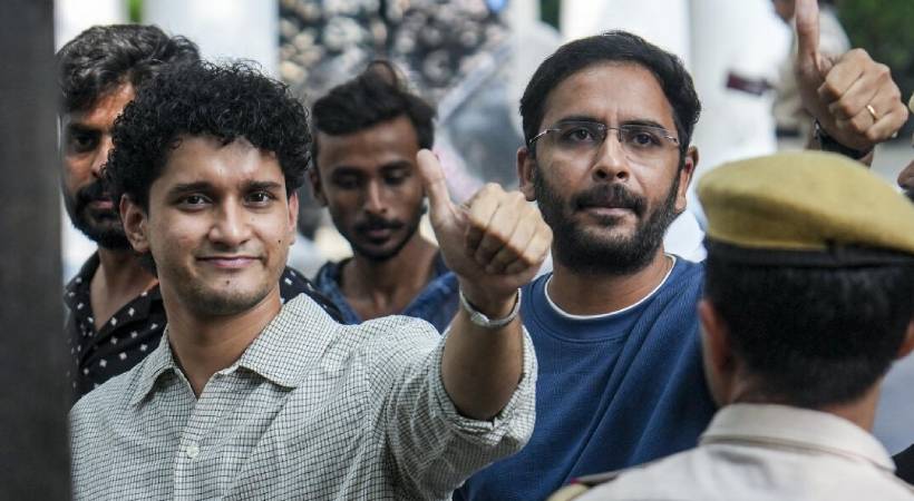CJP നേതാക്കൾക്ക് ക്രൈം ബ്രാഞ്ച് നോട്ടീസ്; സൗരവ് ദാസ്, അശുതോഷ് റാങ്ക, അജിങ്ക്യ ഷിൻഡെ എന്നിവർക്ക് നോട്ടീസ് നൽകി