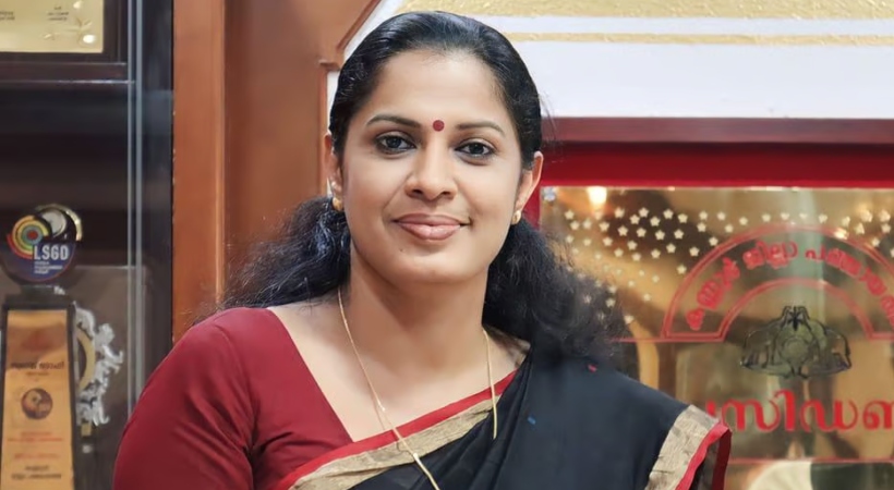 പഞ്ചായത്ത് പ്രസി. ആയിരിക്കെ നടന്ന ക്രമക്കേട്; പി പി ദിവ്യക്കെതിരെ വിജിലൻസ് അന്വേഷണത്തിന് ഉത്തരവിട്ട് സർക്കാർ